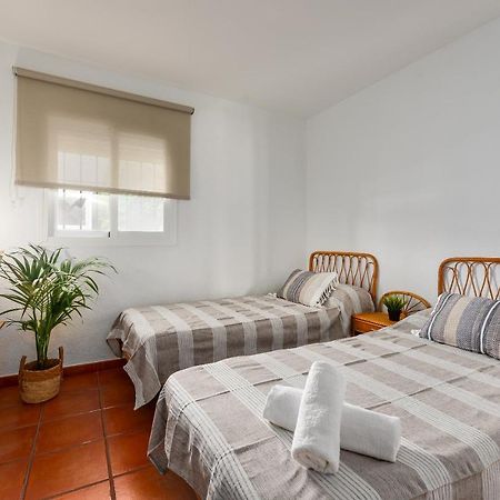 Апартаменты Caroline House Marbella Puerto Banus Экстерьер фото